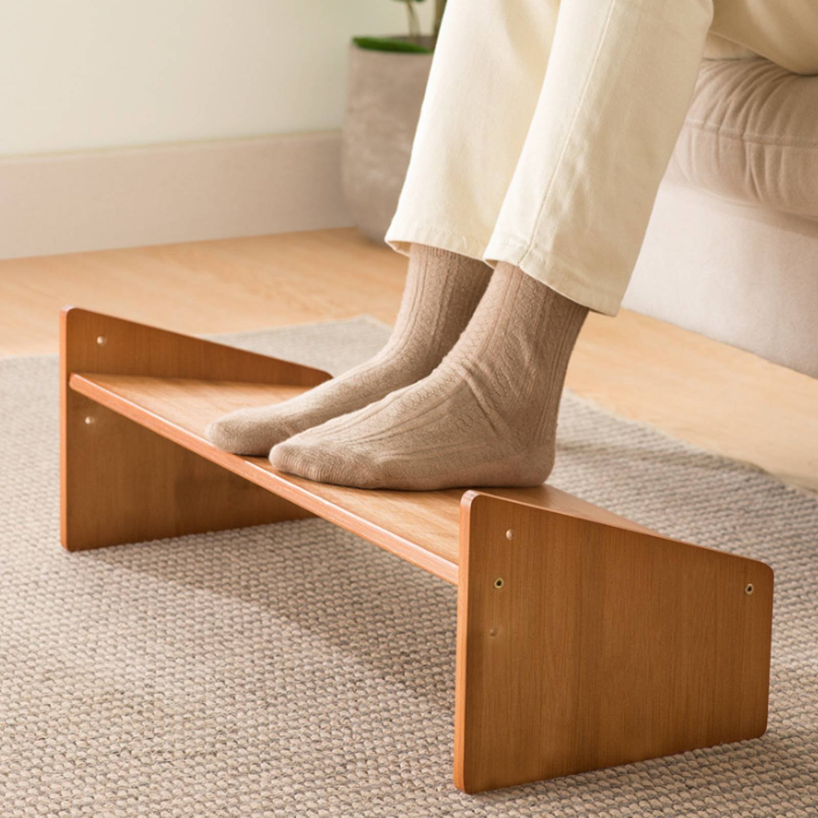 ที่วางเท้าใต้โต๊ะ พื้นผิวกว้าง - Office Furniture And Desks บทวิจารณ์และราคา